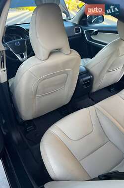 Седан Volvo S60 2016 в 