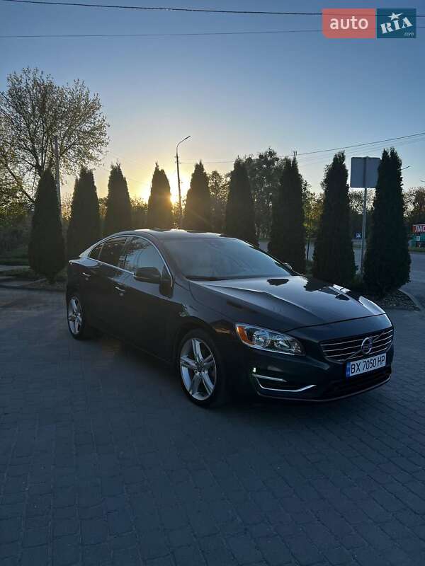 Седан Volvo S60 2016 в 