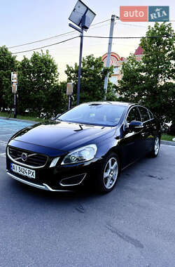Седан Volvo S60 2010 в Києві
