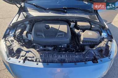 Седан Volvo S60 2016 в 