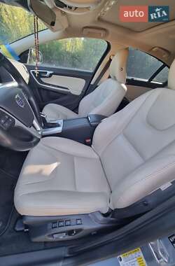 Седан Volvo S60 2016 в 