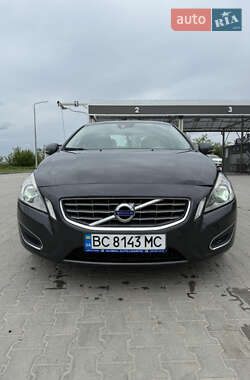 Седан Volvo S60 2012 в 