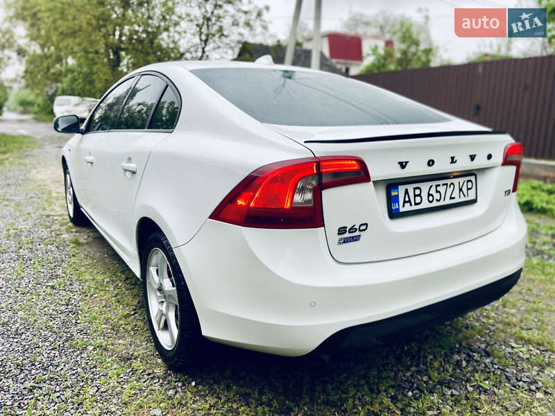 Седан Volvo S60 2011 в Виннице