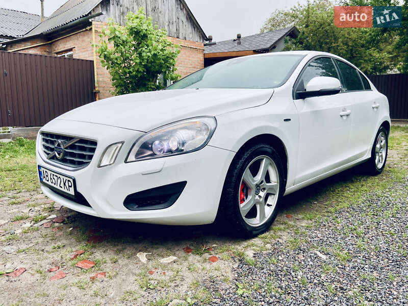 Седан Volvo S60 2011 в Виннице