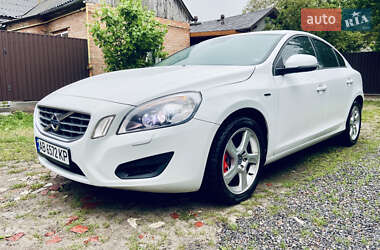 Седан Volvo S60 2011 в 