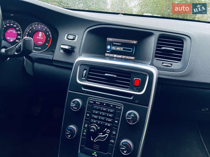 Седан Volvo S60 2011 в Виннице