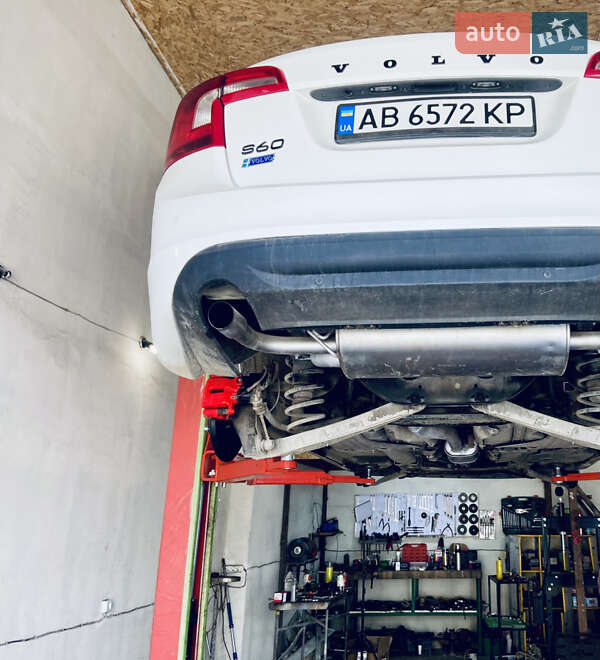 Седан Volvo S60 2011 в Виннице