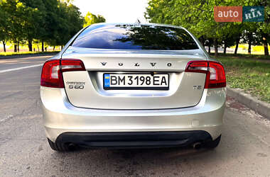 Седан Volvo S60 2012 в 