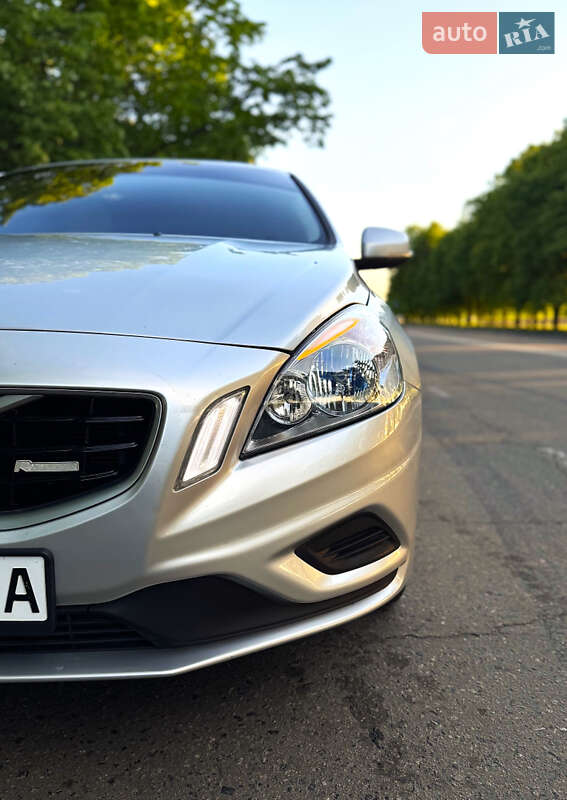 Седан Volvo S60 2012 в Ромнах фото 13 Седан Volvo S60 2012 в Ромнах