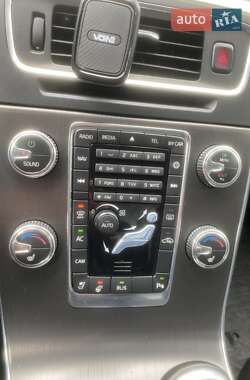 Седан Volvo S60 2014 в 