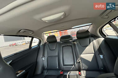 Седан Volvo S60 2015 в 