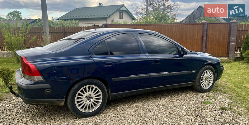 Седан Volvo S60 2001 в Долине