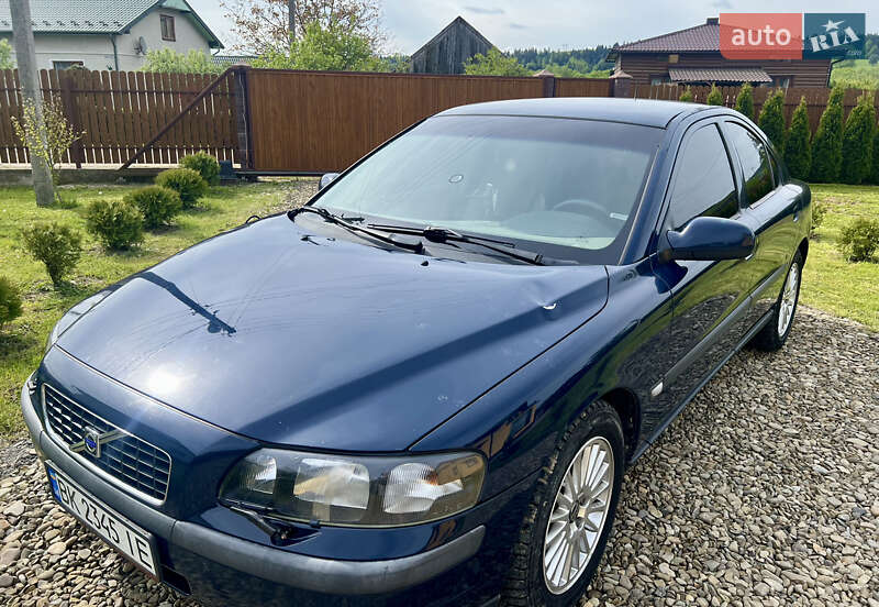 Седан Volvo S60 2001 в Долине