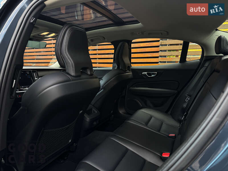 Седан Volvo S60 2024 в Одессе