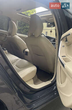 Седан Volvo S60 2010 в 
