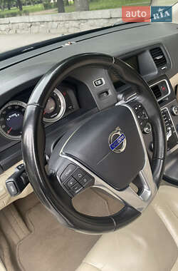 Седан Volvo S60 2010 в 