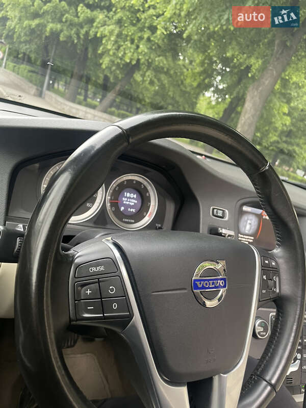 Седан Volvo S60 2010 в Житомире