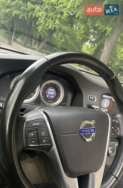 Седан Volvo S60 2010 в 