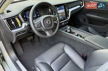 Седан Volvo S60 2024 в 