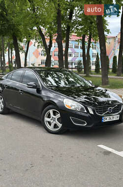 Седан Volvo S60 2012 в Киеве