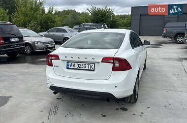 Седан Volvo S60 2011 в 
