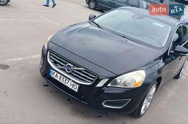 Седан Volvo S60 2011 в 