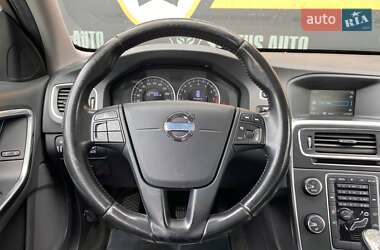 Седан Volvo S60 2012 в 
