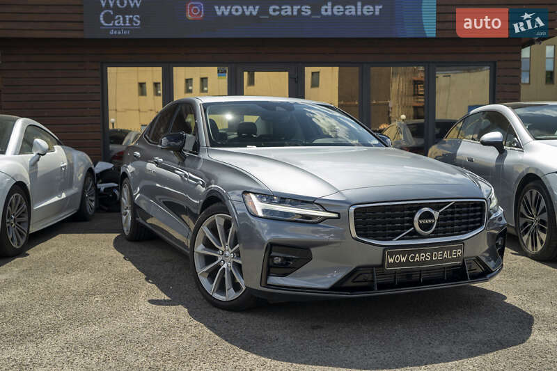 Седан Volvo S60 2021 в 