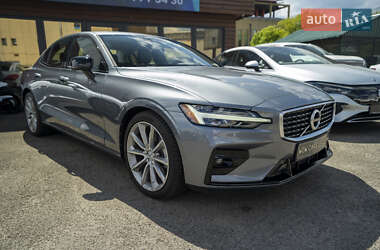 Седан Volvo S60 2021 в 