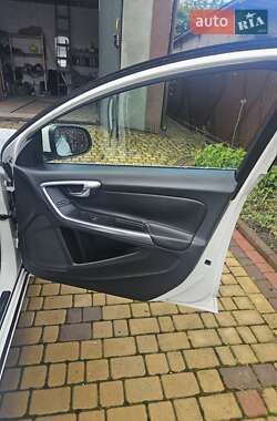 Седан Volvo S60 2014 в 
