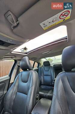 Седан Volvo S60 2014 в 