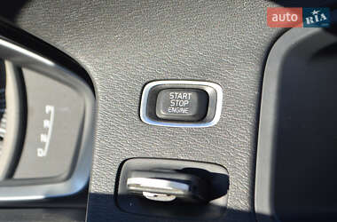 Седан Volvo S60 2014 в 