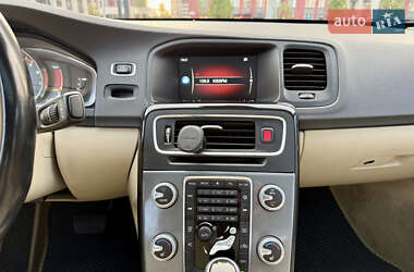 Седан Volvo S60 2014 в 