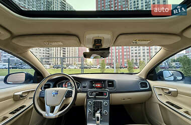 Седан Volvo S60 2014 в 