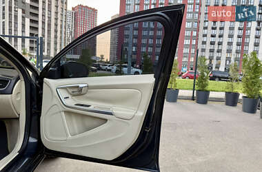 Седан Volvo S60 2014 в 