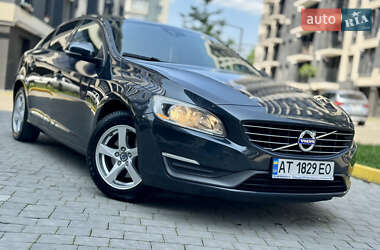 Седан Volvo S60 2014 в 