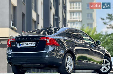 Седан Volvo S60 2014 в 