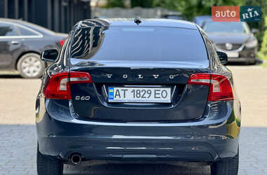 Седан Volvo S60 2014 в 