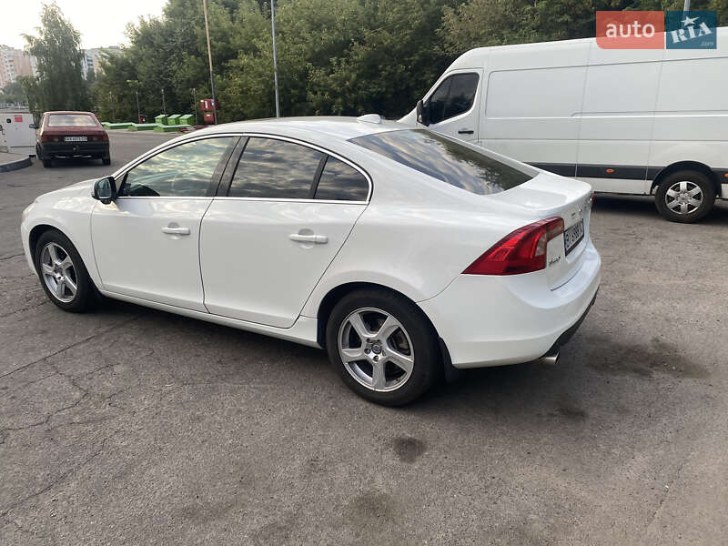 Седан Volvo S60 2012 в Полтаве