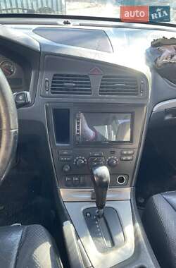 Седан Volvo S60 2004 в 