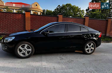 Седан Volvo S60 2011 в 