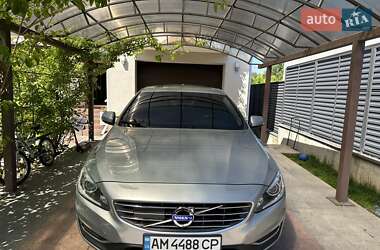 Седан Volvo S60 2017 в Житомире