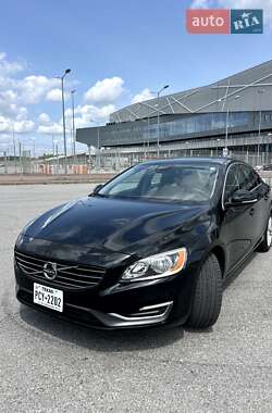 Седан Volvo S60 2015 в Львове