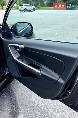 Седан Volvo S60 2014 в 