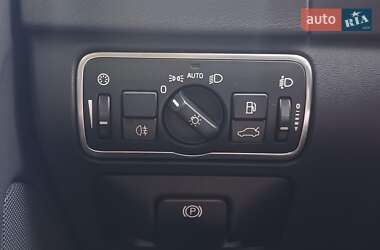 Седан Volvo S60 2015 в 
