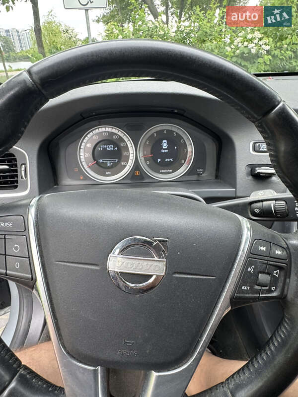Седан Volvo S60 2012 в Киеве