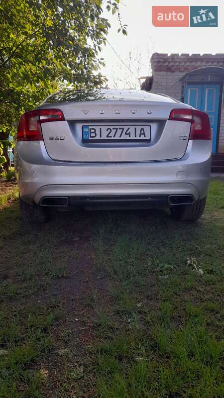 Седан Volvo S60 2015 в Полтаве