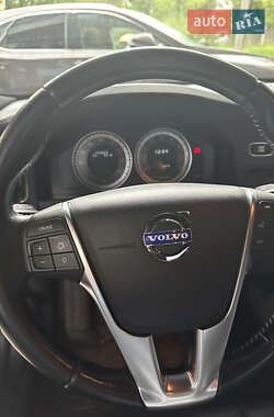 Седан Volvo S60 2012 в 