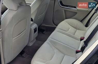 Седан Volvo S60 2012 в 
