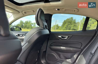 Седан Volvo S60 2021 в 